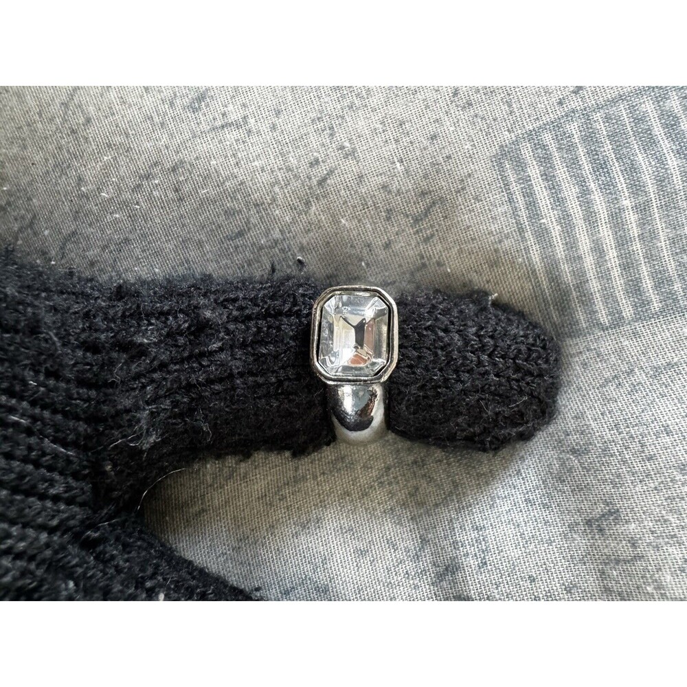 Fashion Ring Large Emerald Bezel Sz 7.25